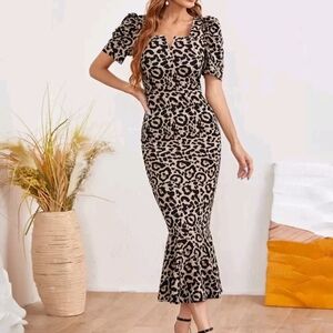 Chic Leopard Print Maxi Dress
